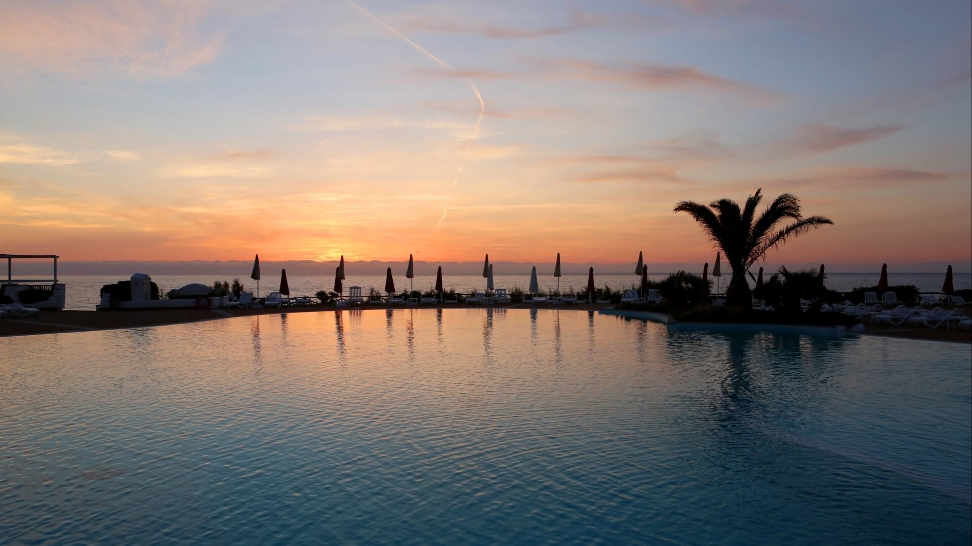 tramonto dalla piscina 