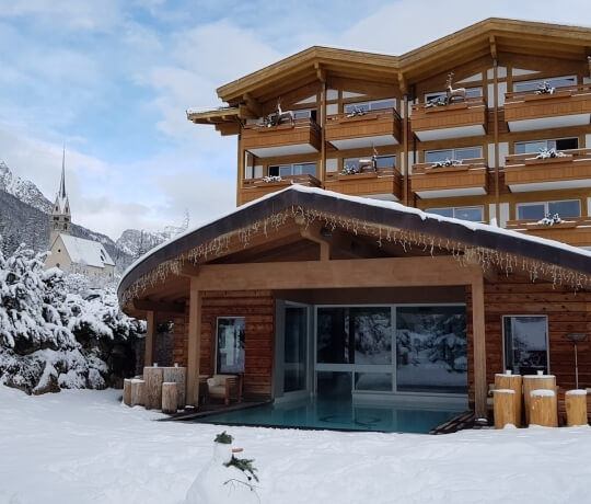 Hotel Olympic con la neve