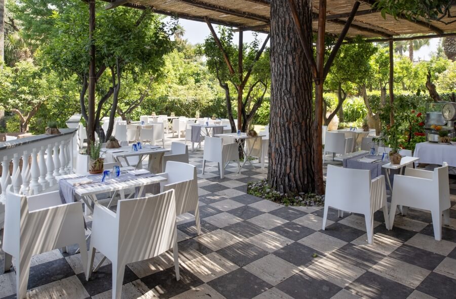 sala pranzo all'aperto