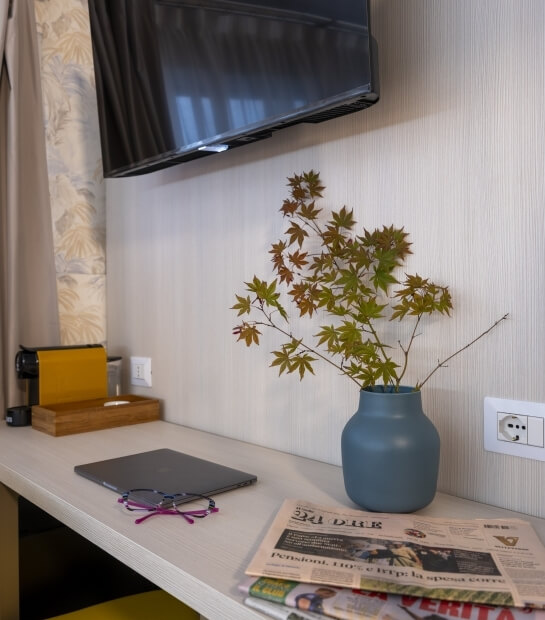table with coffee and reading corner