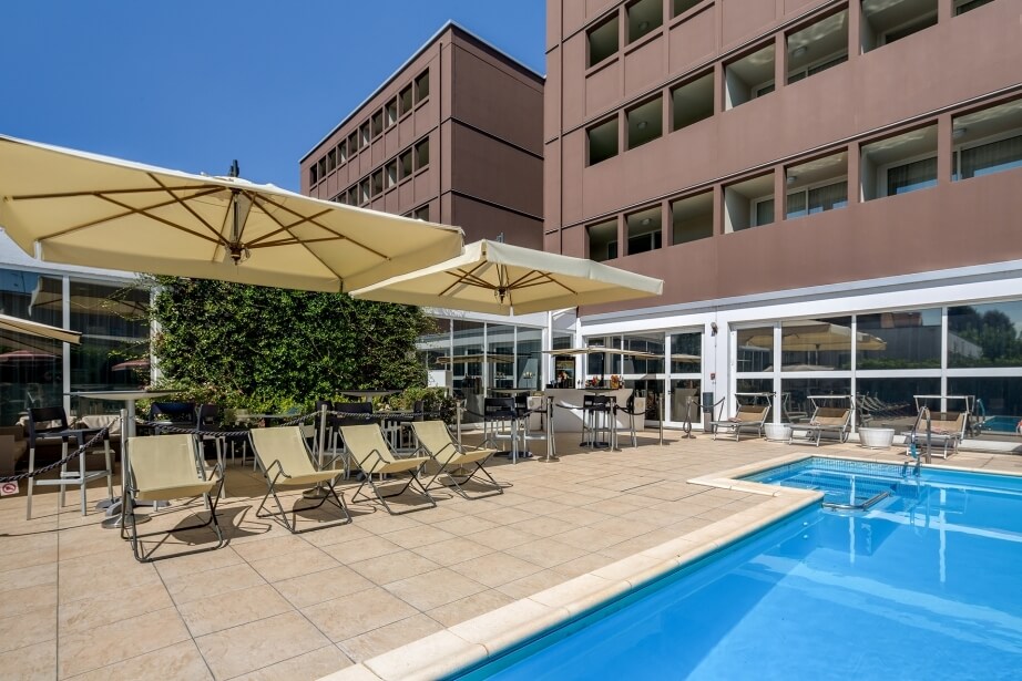 Book your hotel in Parma with outdoor pool