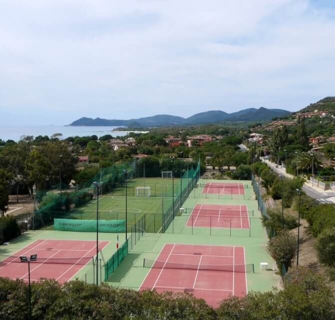 Campi da Tennis per gli Ospiti