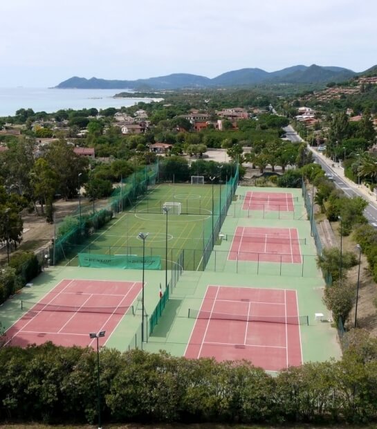 Camp de tennis vue panoramique