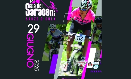 Poster colorato per l'evento "Quia de Saraceni Saure d'Oulx" con ciclisti, testo e grafica vivace.