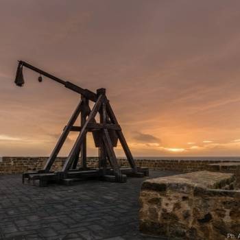 Catapulta e tramonto su Alghero