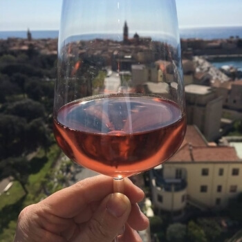 Calice di vino rosè