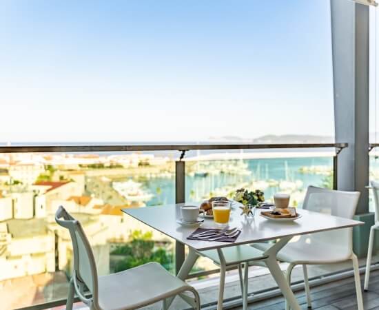 breakfast room on the terrace w view