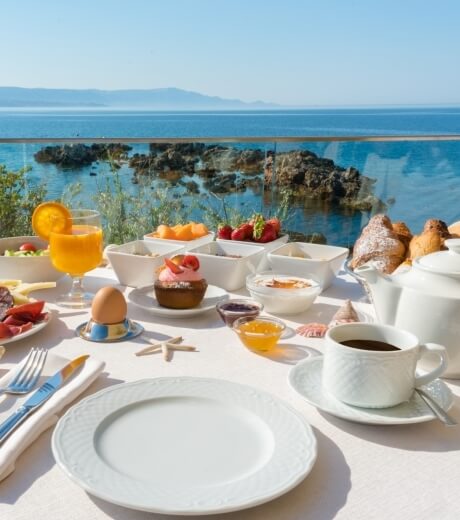 Colazione con vista mare, relax e riservatezza