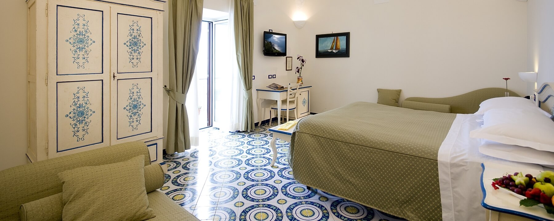 Camera Family Deluxe