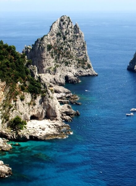 faraglioni of capri