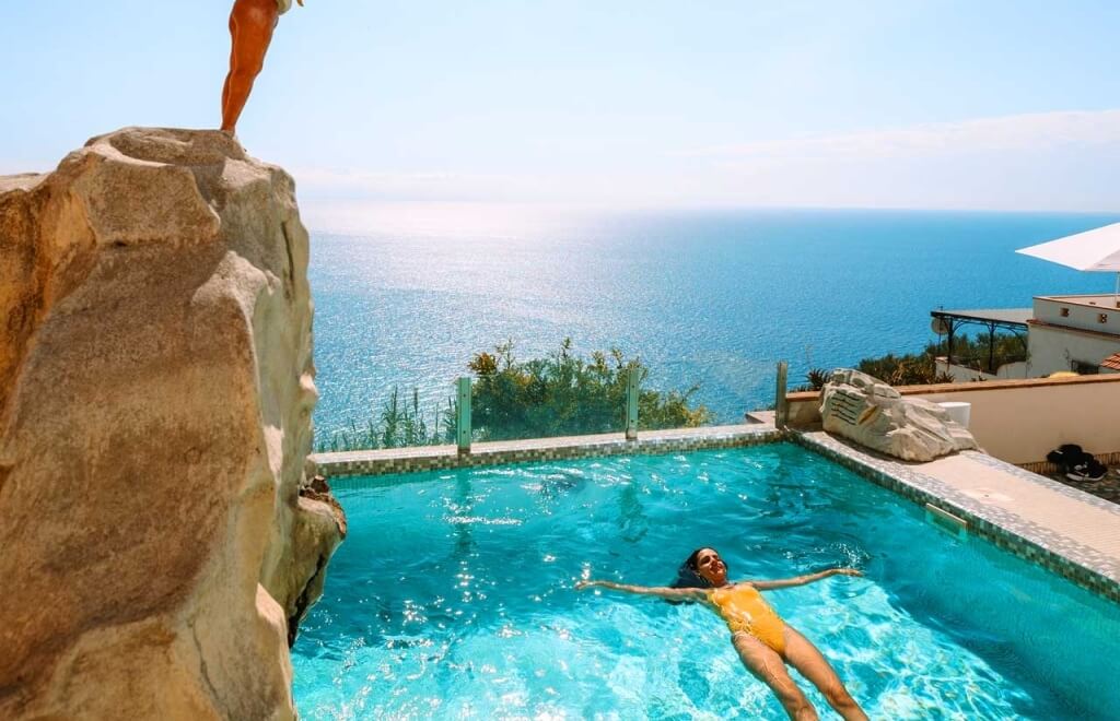 Hotel-Margherita-Praiano-swimming-pool