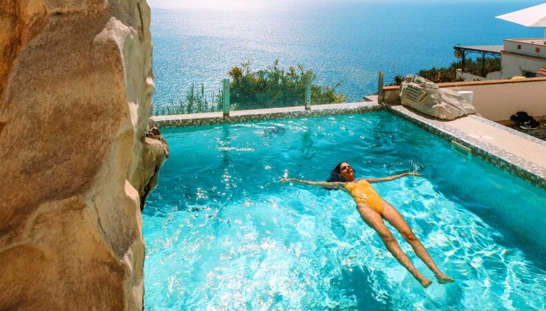 Hotel-Margherita-Praiano-swimming-pool 