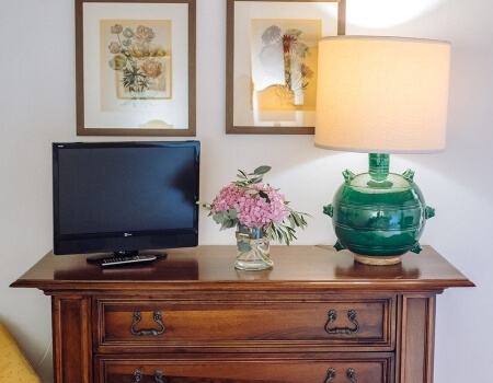 cabinet with TV and lamp 