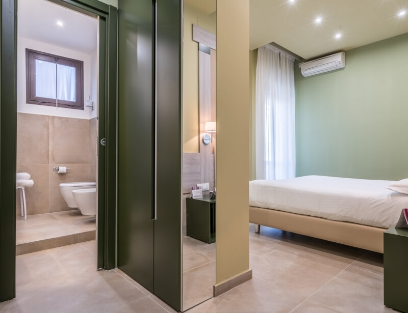 Le camere deluxe dell'Hotel Palace, 3 stelle a Battipaglia