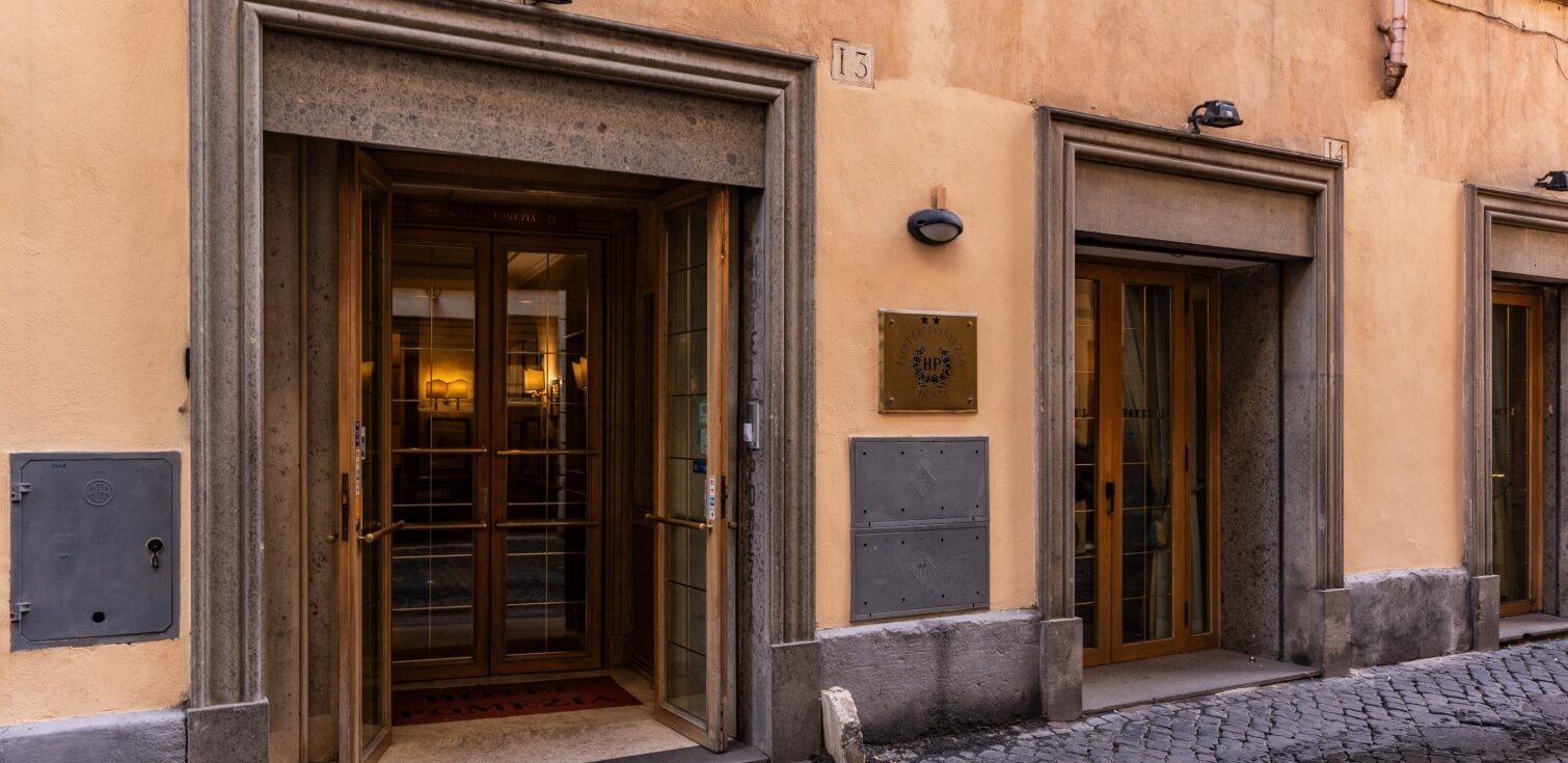 entrance Hotel Pomezia 