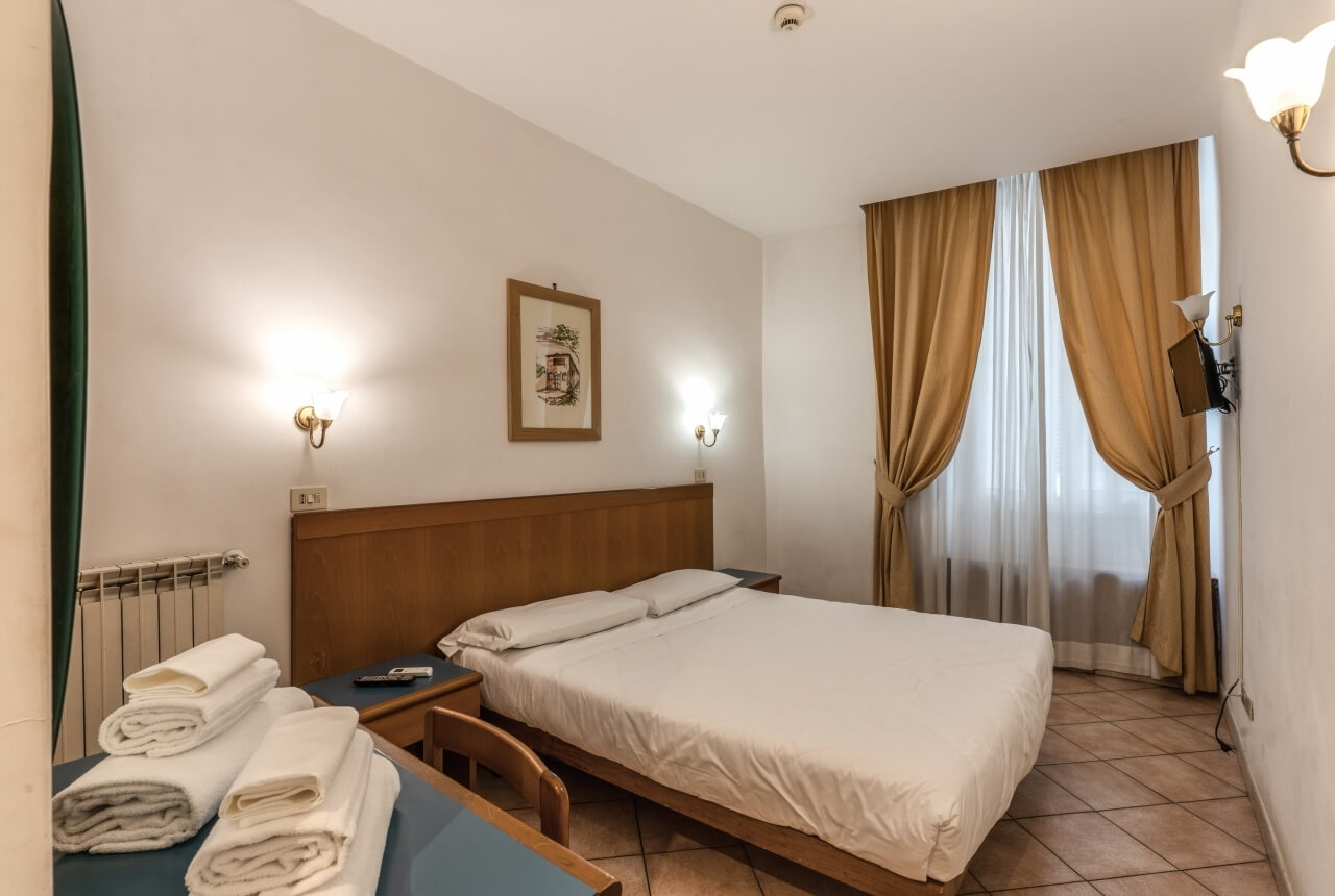 double room hotel pomezia 