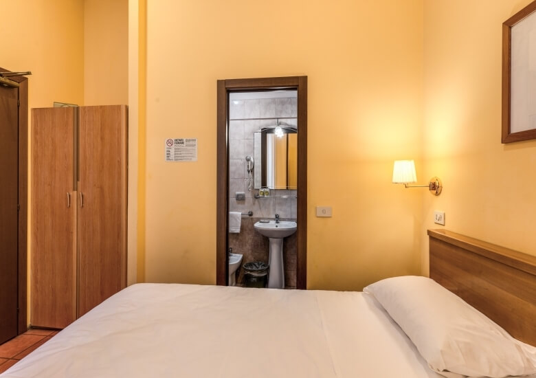 double room hotel pomezia rome