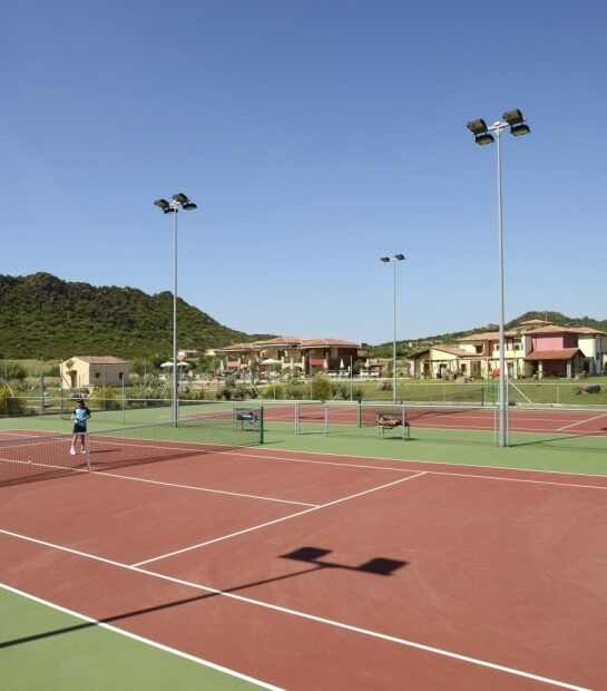 hotel with tennis pitch alghero