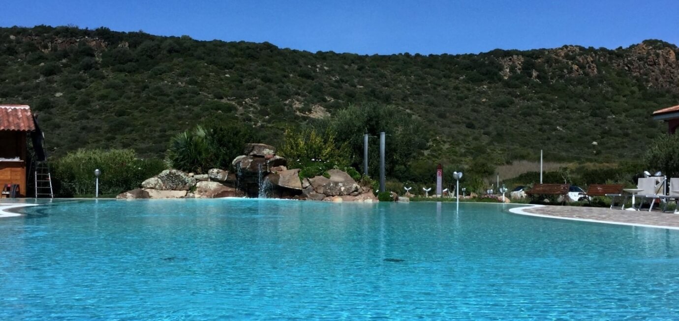 piscina_e_cascata.jpg