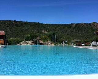 piscina_e_cascata.jpg
