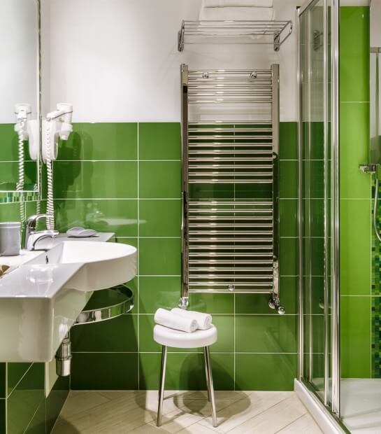 green bathroom superior room