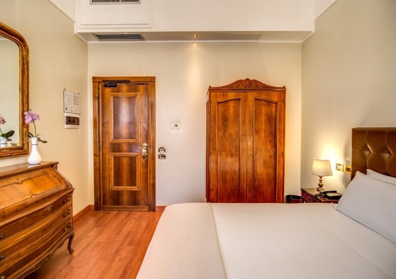 furnishing standard double room