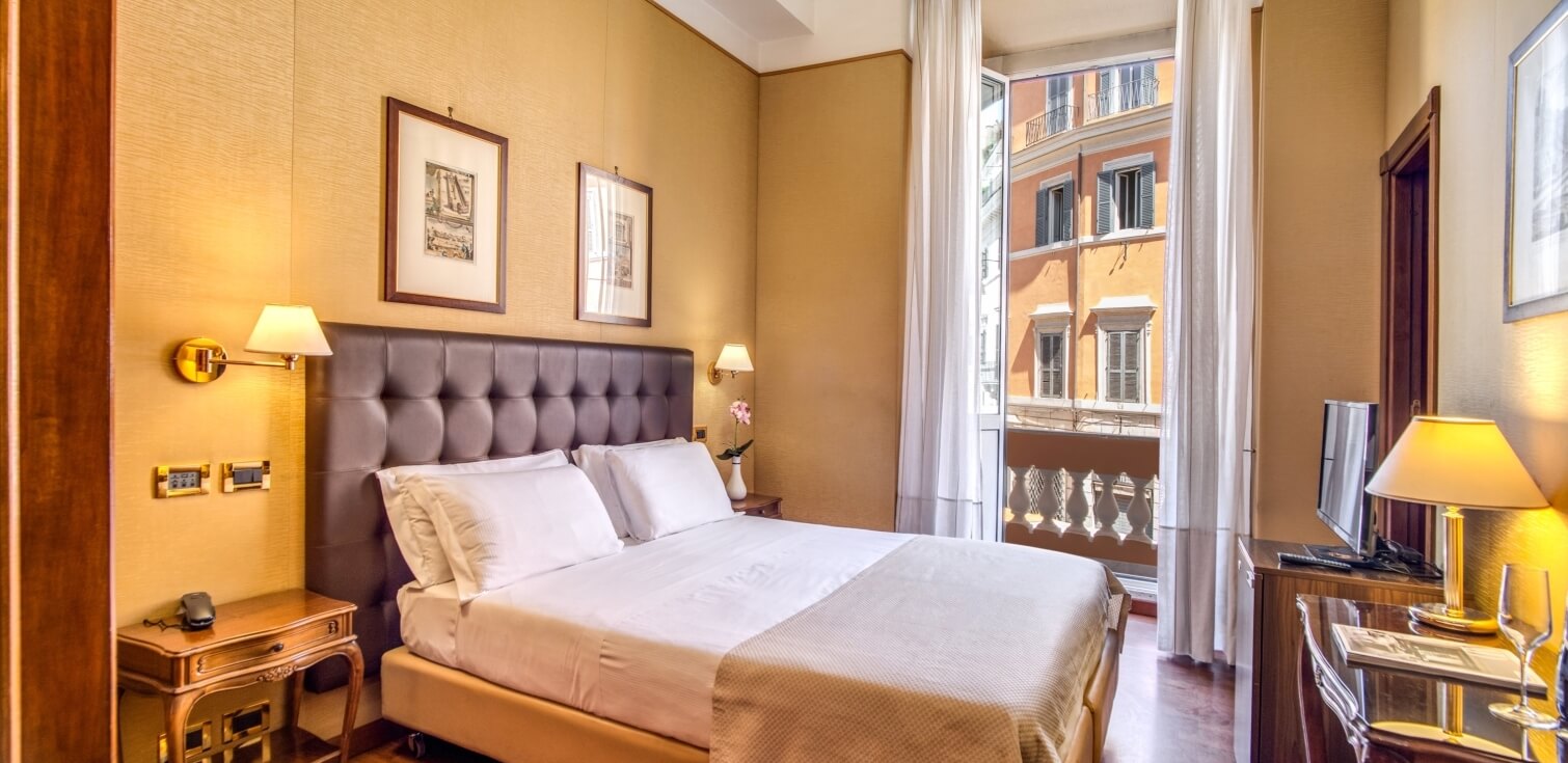 small double room with balcony