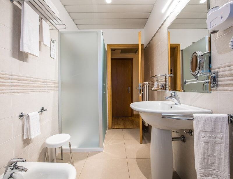 Ampie camere family ricche di servizi