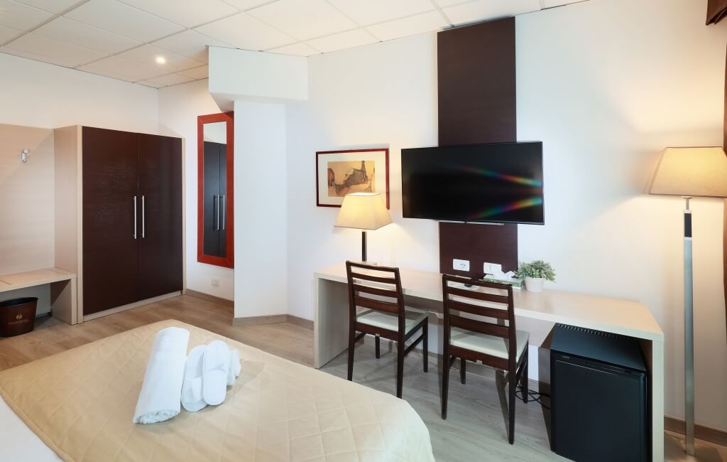 very bright superior room