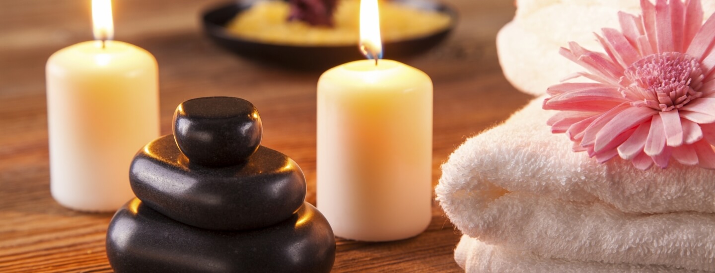 Spa Elaia con candele profumate