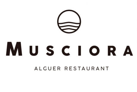 Logo di Musciora Alguer Restaurant con cerchio, onde, e testo in nero su sfondo bianco.