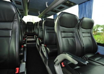 Minibus 20 seats with driver for journeys in Alghero