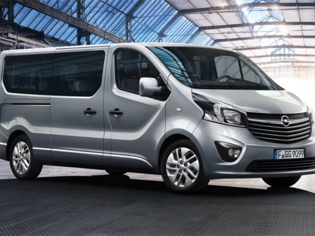 Minibus a noleggio per 4 - 8 persone