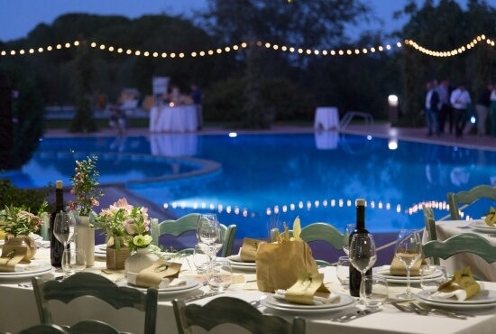 Location for weddings with swimming pool