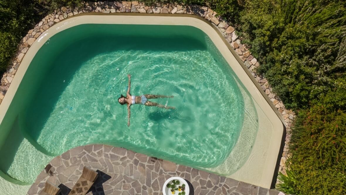 Villa Nea - La piscina
