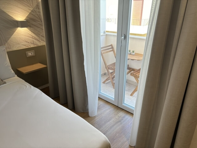 piccolo balcone camera