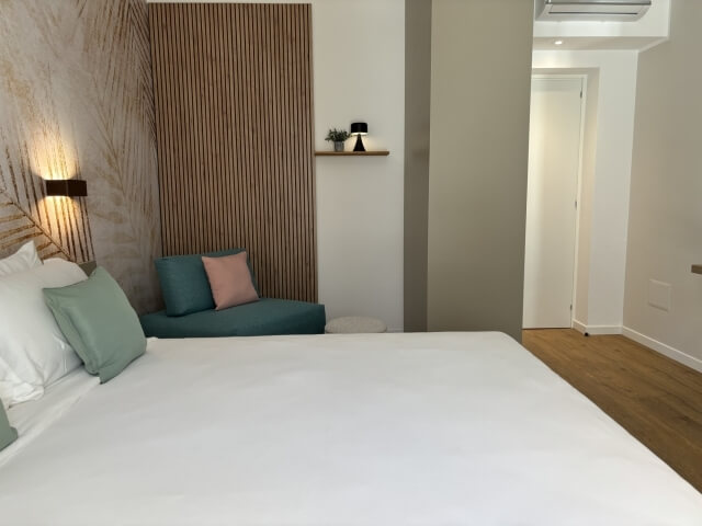 letto matrimoniale della camera deluxe