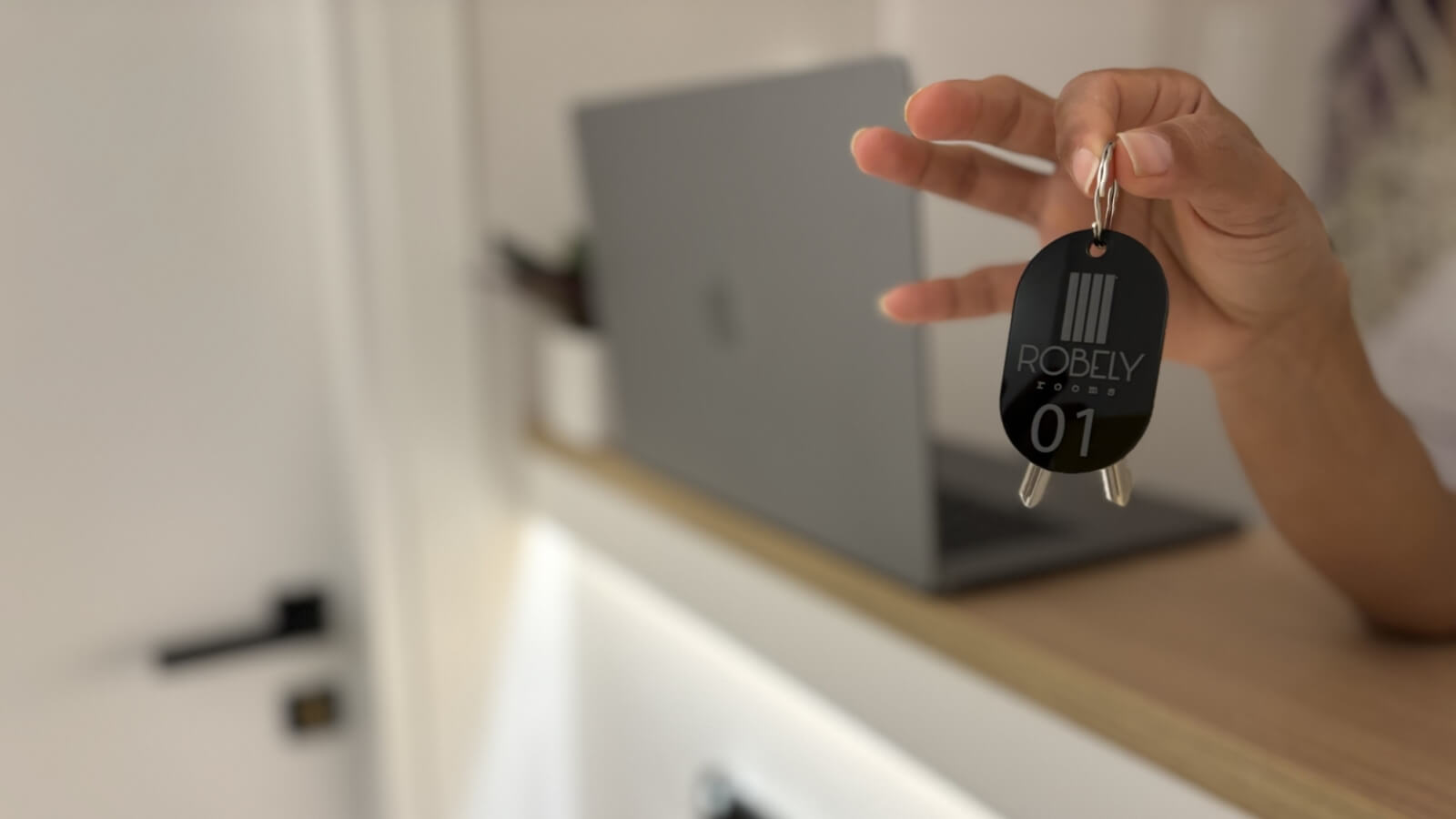 chiavi con targhetta robely rooms