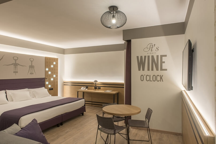 Design nelle camere wine del nostro hotel 3 stelle a San Bonifacio