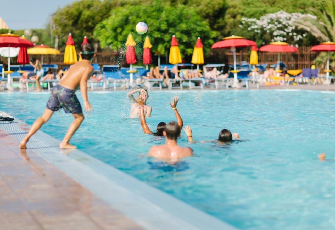 Water sports at Camping Torre del Porticciolo