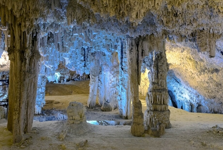 Neptuno Caves