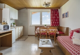 sala da pranzo appartamento marmolada 