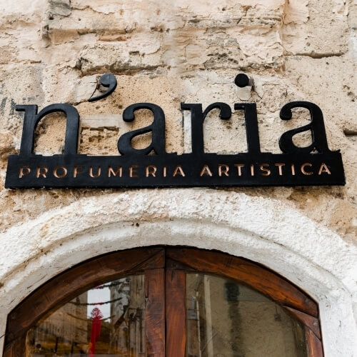 insegna esterna n'aria 